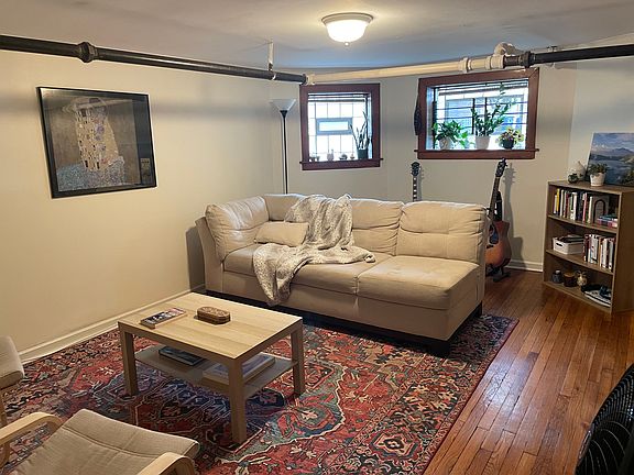 2nd image of 6215 N Wayne Ave #G