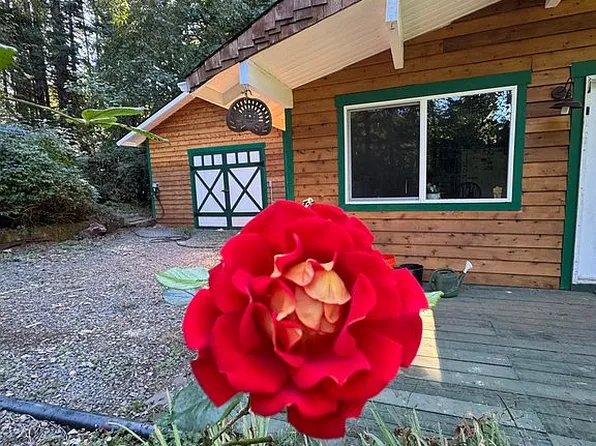 24297 S Brockway Rd, Oregon City, OR 97045