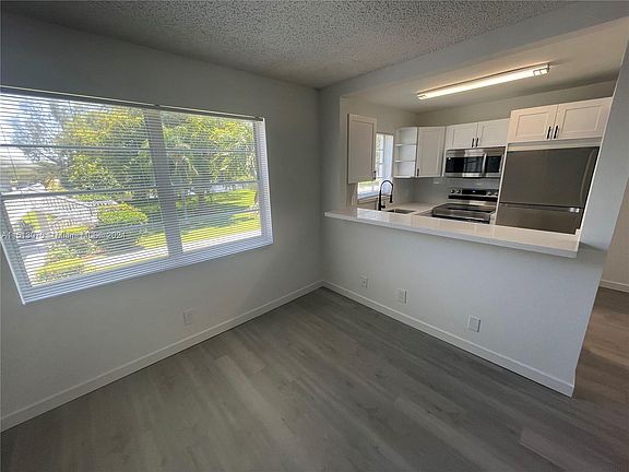 3rd image of 177 Durham Cir #177-C