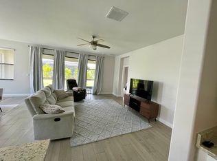 5210 Coral Reef Way, Bradenton, FL 34211