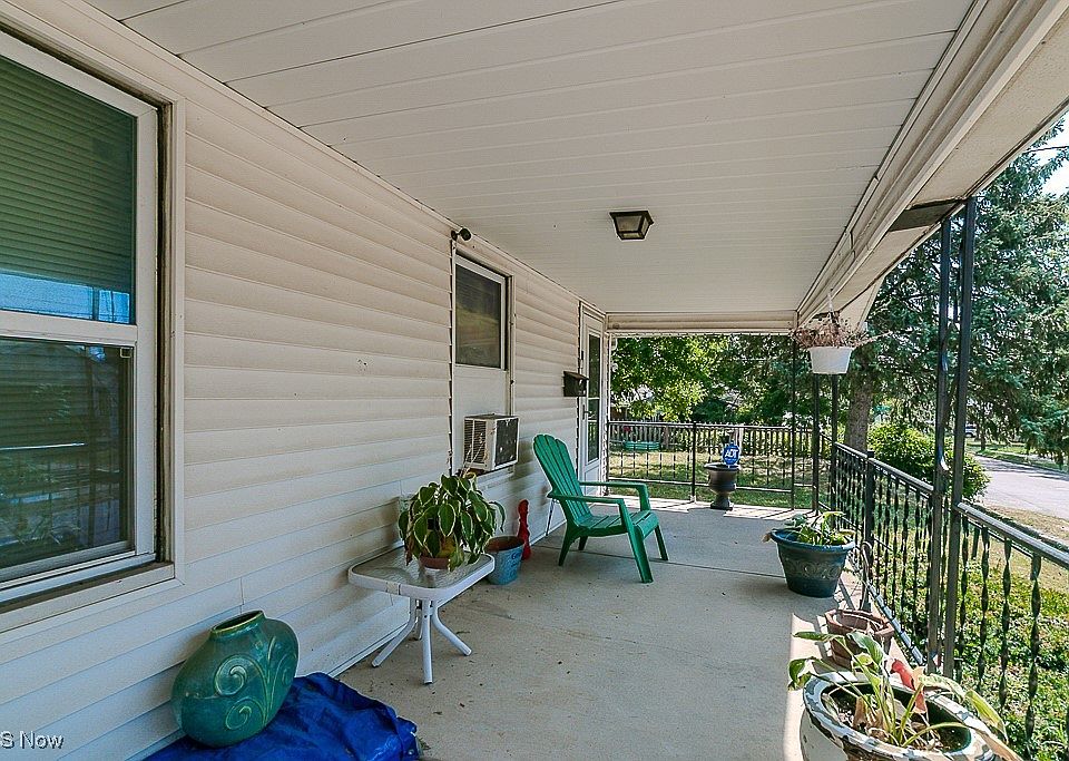 1071 Georgia Ave, Akron, OH 44306 | MLS #5142720 | Zillow