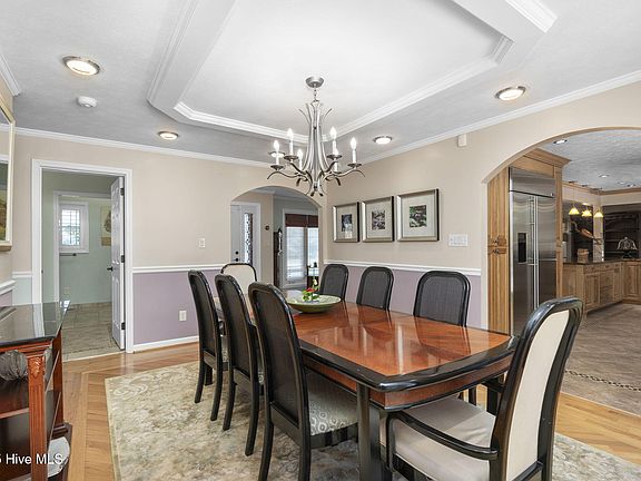 5th image of 4908 Midyette Avenue