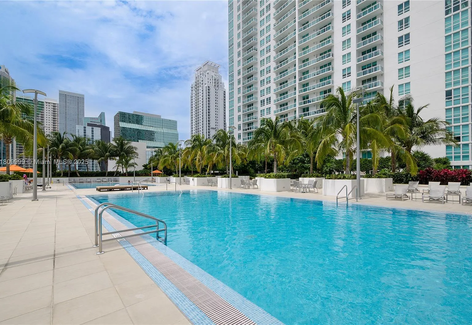 1 bed, 775 sqft, $3,295 — Photo 1
