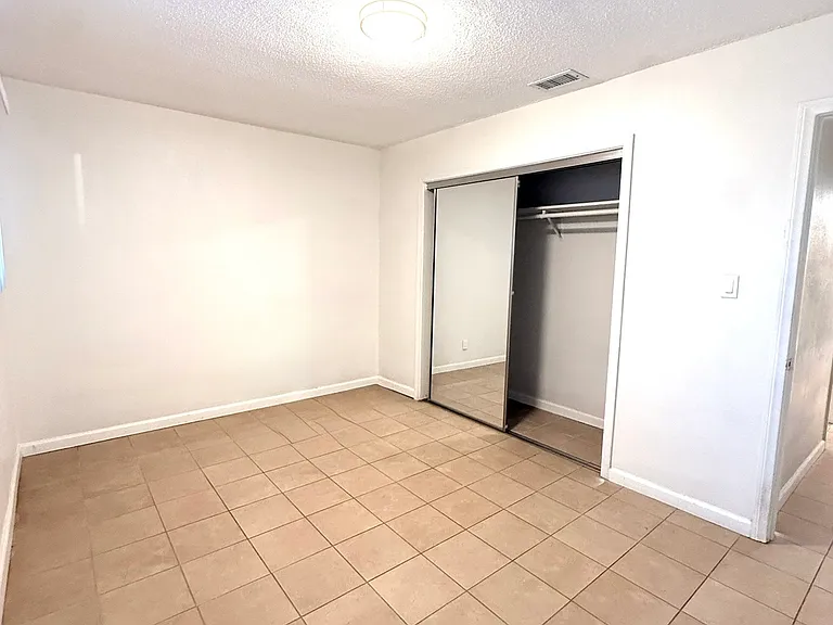 20907 Arline Ave — Photo 8