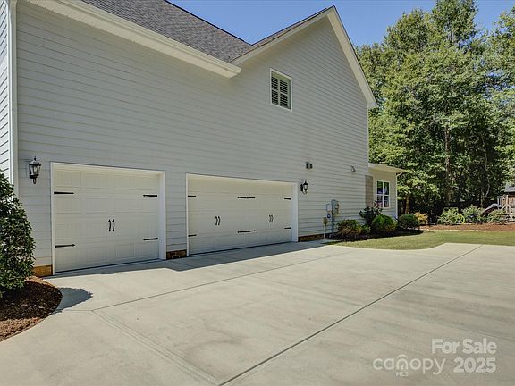 3rd image of 14733 Murfield Ct
