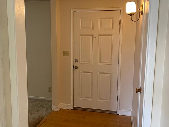 5th image of 3918 W 177th St