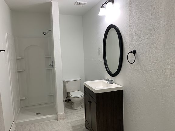 4th image of 7411 E 22nd Ave