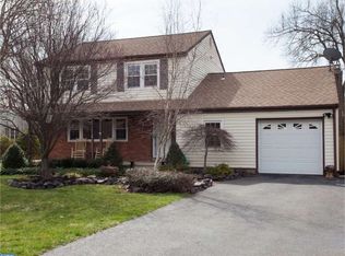 24 Moores Mill Mount Rose Rd, Pennington, NJ 08534