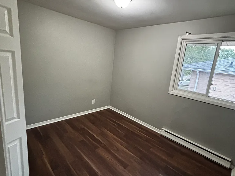 111 Conroy Cres #1 — Photo 10