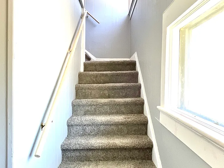 1601 S Linwood Ave — Photo 7