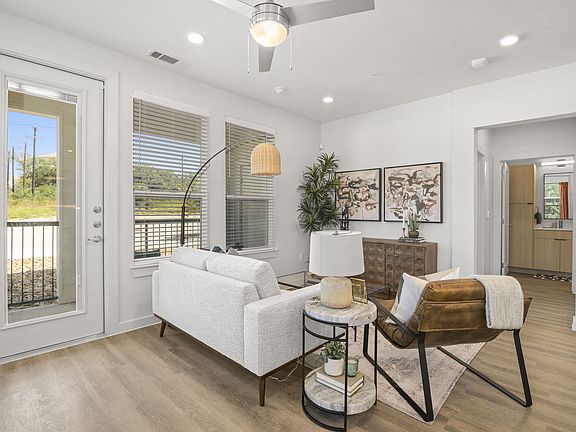 2nd image of 11464 Alamo Ranch Pkwy #1116