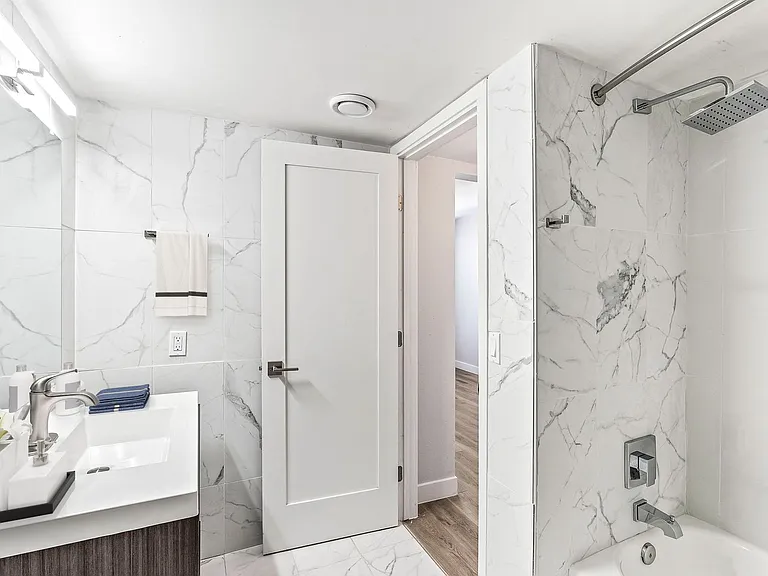 Echo Luxury Apartments — Photo 201