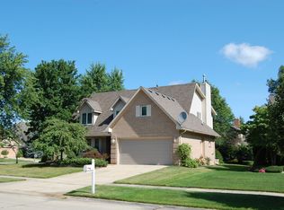 20335 Saint Laurence Dr, Clinton Township, MI 48038