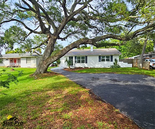 475 Riverside Dr Photo 1