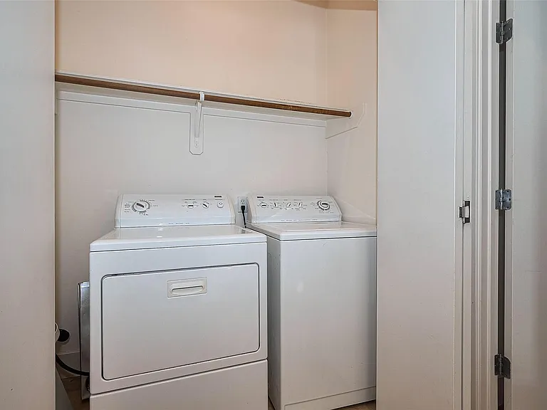4331 Eigel St — Photo 25