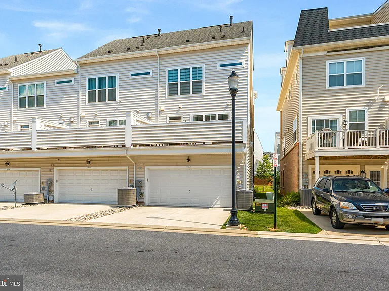 962 Holden Rd — Photo 47