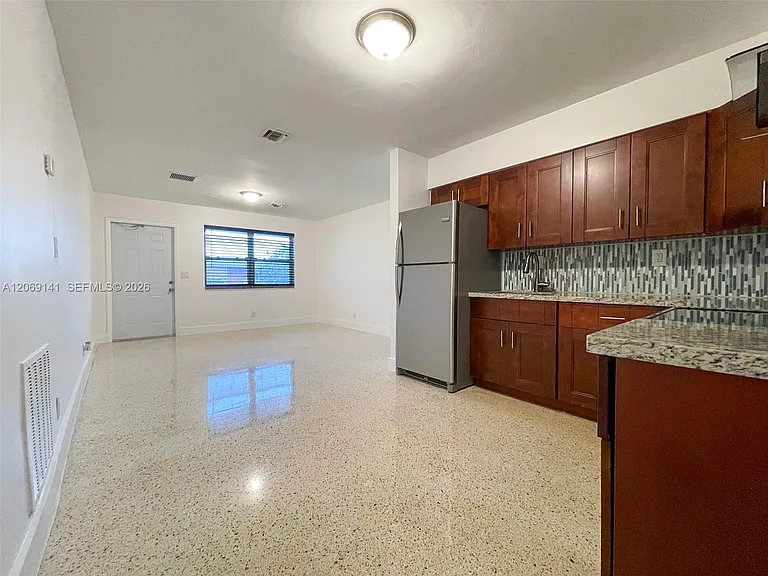 510 NE 4th Ave #510 — Photo 9
