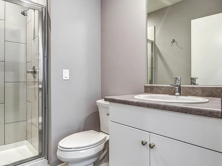 1037 S Farmer Ave — Photo 18