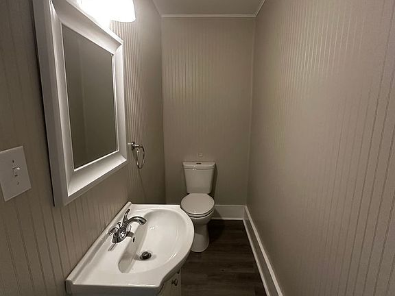 4th image of 451 Dalzell St