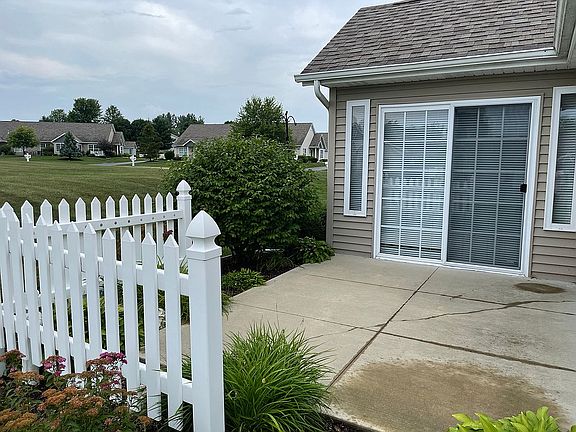 3rd image of 229 Lily Ln