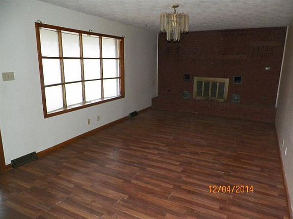 4th image of 50 Gregory Ln