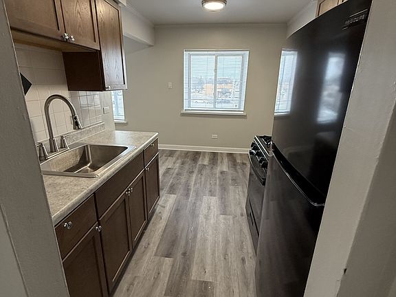 3rd image of 495 Madison Ave APT 3C