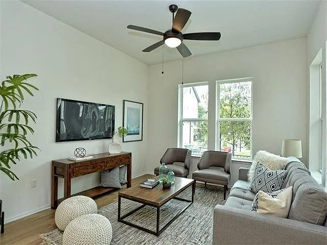 10202 Cienega Cv — Photo 11