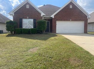 113 Macon Ct, Calera, AL 35040