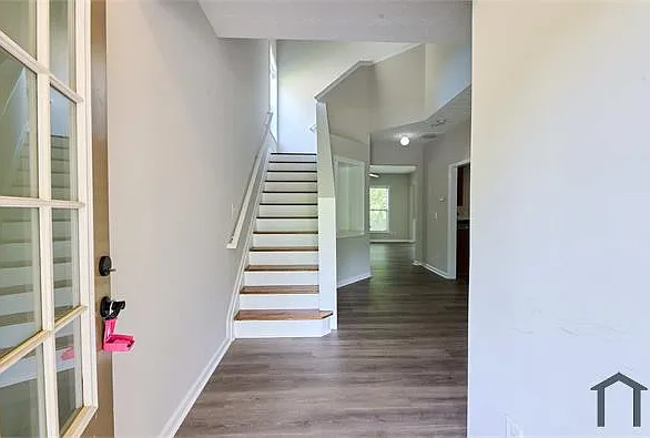 4515 Windale Dr — Photo 4