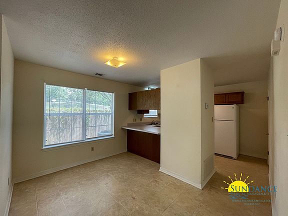 4th image of 2233 Monahan Ct