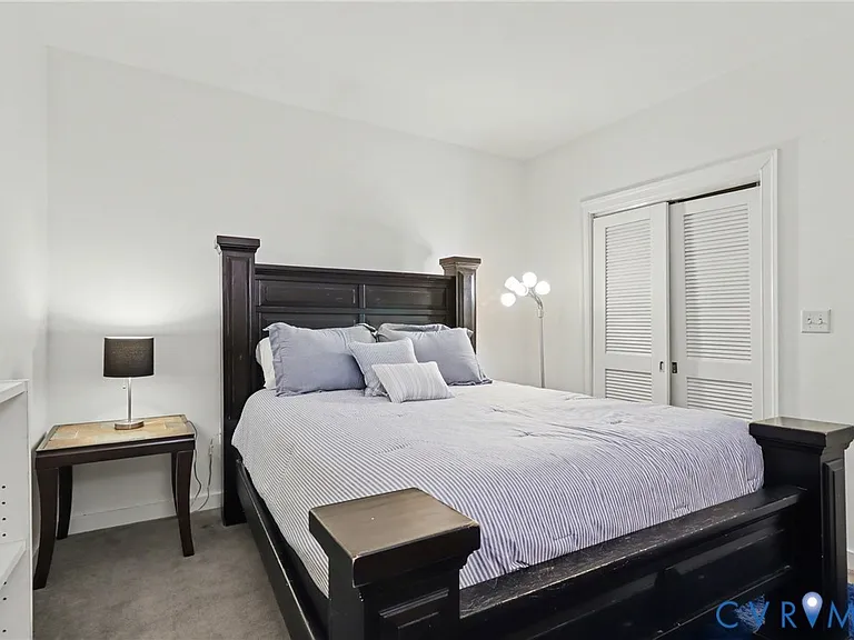 230 N 6th St #U325 — Photo 14