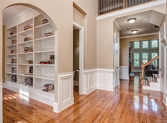 5th image of 3016 Saint Andrews Ct