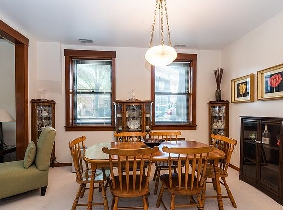 5th image of 2456 W Warner Ave