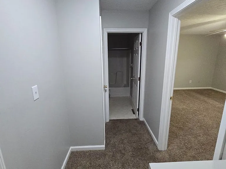 434 Hillside Dr — Photo 7