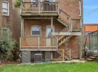 1718 W Morse Ave #2, Chicago, IL 60626