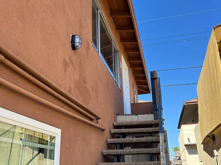 1776 Wallace Ave #D — Photo 2