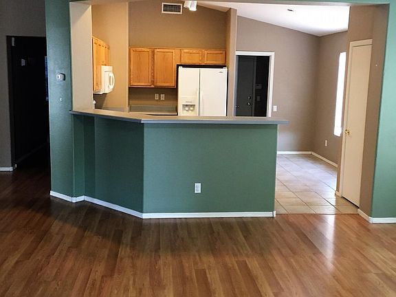 5th image of 3119 N 130th Ln