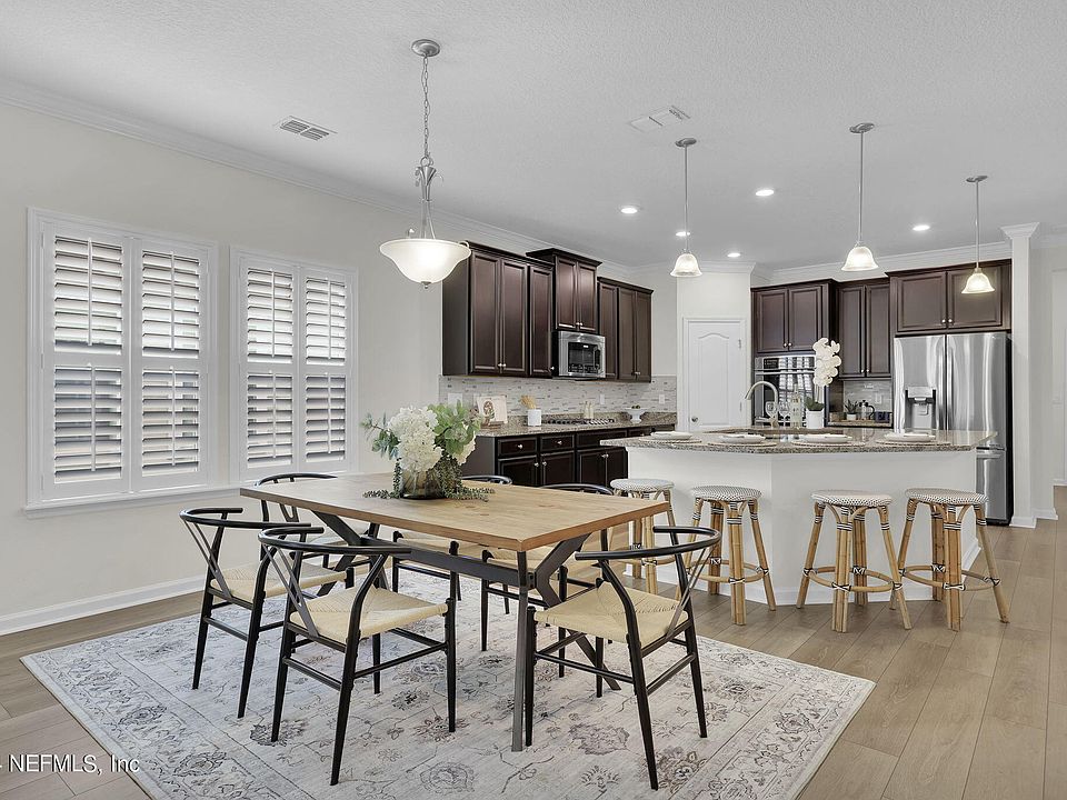 2nd image of 377 ASPEN LEAF Drive