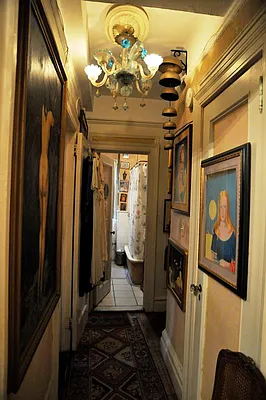 Sold by R New York | media 19