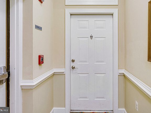 5th image of 810 Belmont Bay Dr APT 101