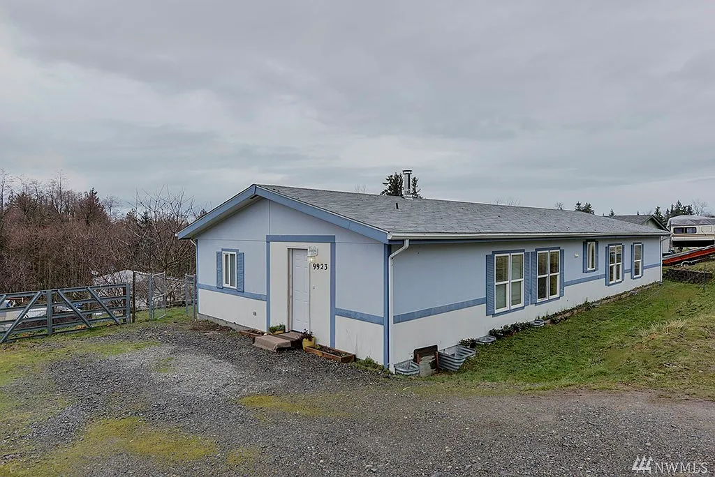 9923 237th Street Ct E photo 1