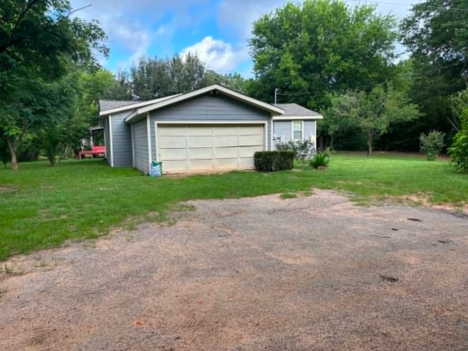 3 bed, 1400 sqft, $1,650 — Photo 4