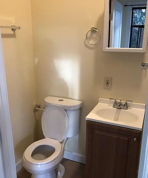 2116 Portland St — Photo 1