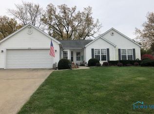 3334 Sunset Dr, Oregon, OH 43616