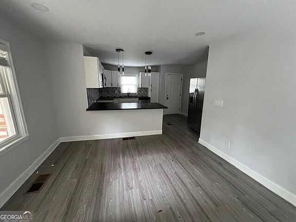 5th image of 1565 Ocala Ave SW