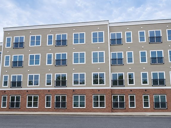 2nd image of 134 Remsen St #301