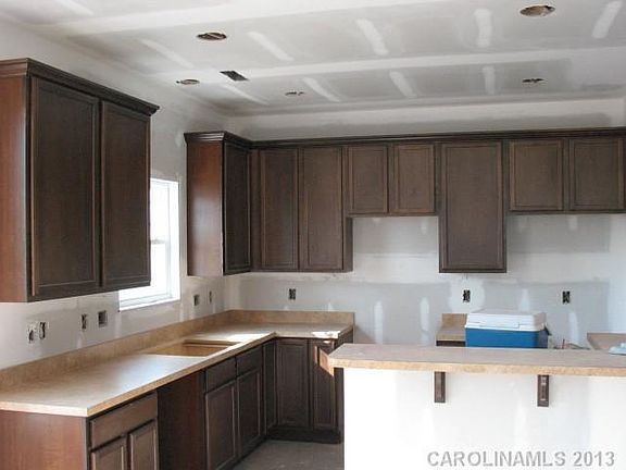 2nd image of 13025 Hasleywood Dr