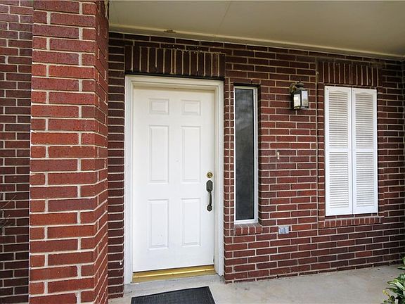 4th image of 14900 Bescott Dr
