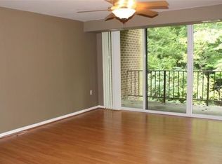 1529 Northgate Sq APT 2, Reston, VA 20190