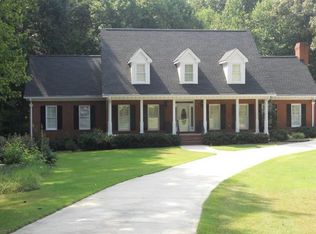 250 Three Oaks Dr, Lawrenceville, GA 30046